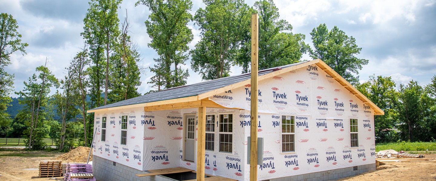 Mountain Outreach helps support the local community through a new home build program. 